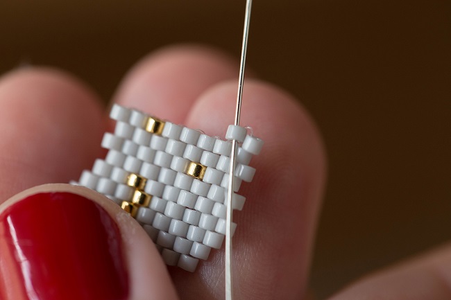 Tissage brick stitch tête de chat : Etape 1