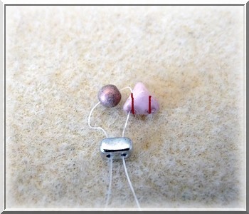 Collier Céline Super-KhéopS® , Ios® et Arcos® par Puca : Etape 1 Collier Céline Super-KhéopS® , Ios® et Arcos® par Puca : Etape 1