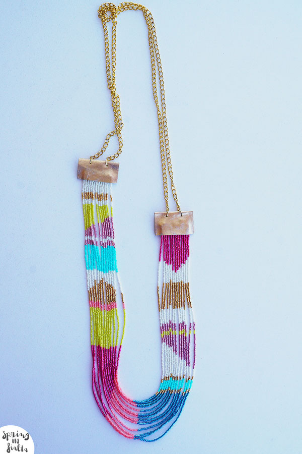 Schéma Collier Multirangs multicolore Miyuki Delicas Schéma Collier Multirangs multicolore Miyuki Delicas