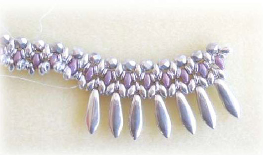 Collier Mahonia Dagues SuperDuo et O Bead : Etape 7