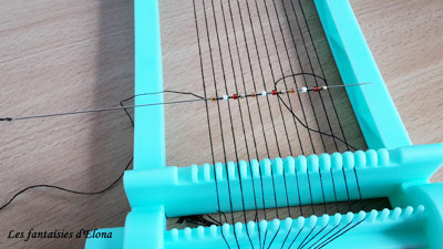 Bague tissage de Miyuki Delicas : Etape 7 Bague tissage de Miyuki Delicas : Etape 7