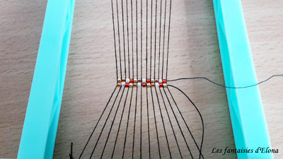 Bague tissage de Miyuki Delicas : Etape 9 Bague tissage de Miyuki Delicas : Etape 9