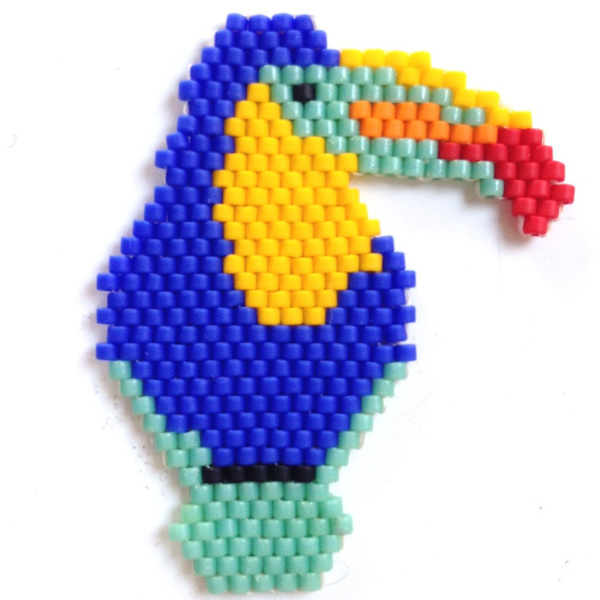 Toucan Brick Stitch tissage de Miyuki Toucan Brick Stitch tissage de Miyuki