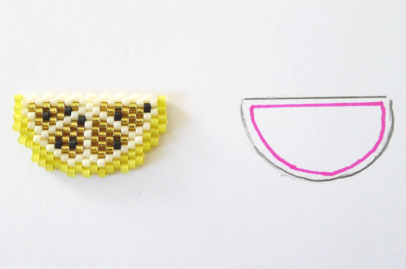 Assortiment de Pin's tranches de fruits en tissage de perles Miyuki : Etape 15 Assortiment de Pin's tranches de fruits en tissage de perles Miyuki : Etape 15