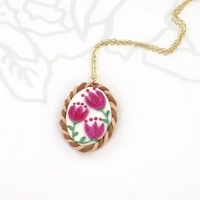 pendentif fleuri