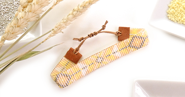 Schéma Bracelet tissage de perles Miyuki avec fermoir en cuir et noeud coulissant Schéma Bracelet tissage de perles Miyuki avec fermoir en cuir et noeud coulissant