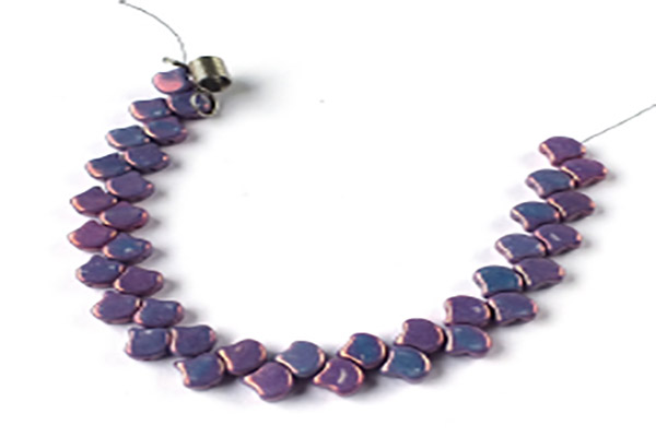 Bracelet DIY imitation serpent perles en verre Ginko et perles rocailles : Etape 3