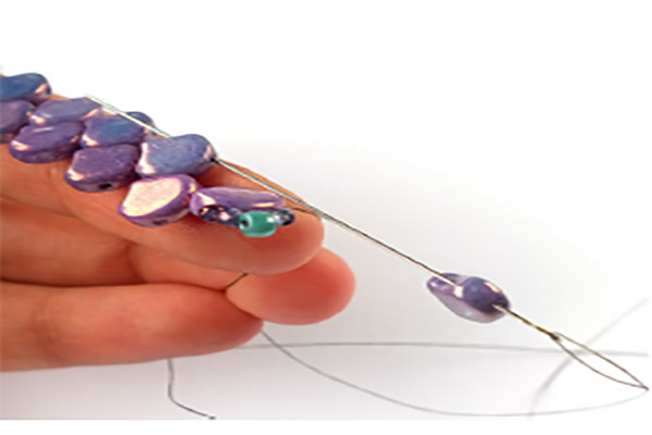 Bracelet DIY imitation serpent perles en verre Ginko et perles rocailles : Etape 5