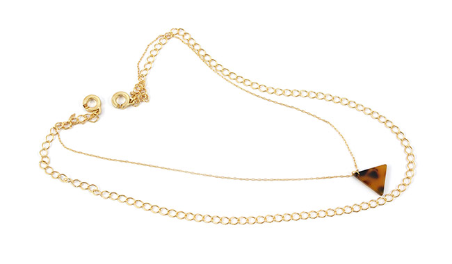 DIY Collier Multi-rangs perles d'eau douce et pendentif acétate écailles de tortue : Etape 3