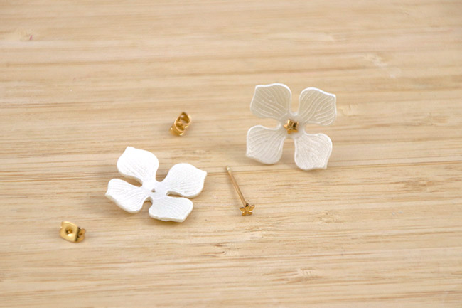 Fleurs d'hortensia en pâte polymère : Etape 4 Fleurs d'hortensia en pâte polymère : Etape 4