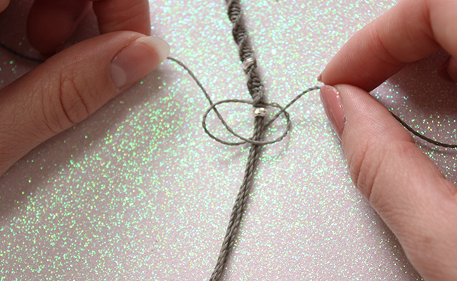 DIY Bracelet homme macramé et perles plates en argent 925 : Etape 5