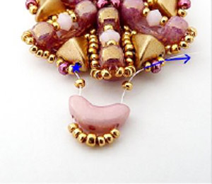 DIY Pendentif Thaïs en perles de verre Telos par Puca® : Etape 15