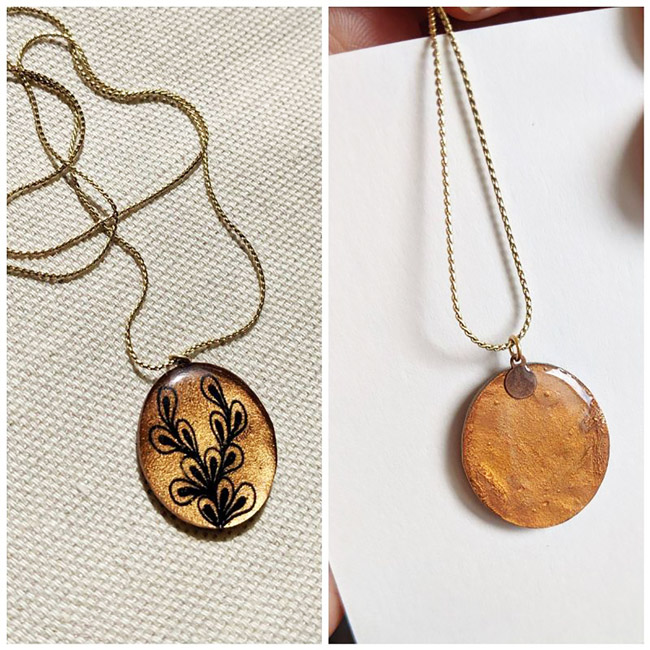 DIY Collier pendentif en résine et plastic fou : Etape 9 DIY Collier pendentif en résine et plastic fou : Etape 9