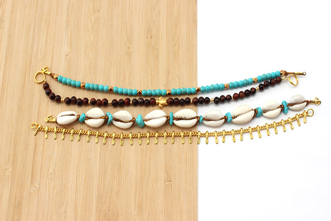 Chevillère multi-rangs perles gemmes et cauris : Etape 7 Chevillère multi-rangs perles gemmes et cauris : Etape 7