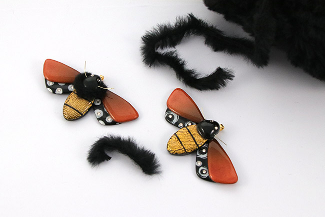 Papillon polymère résine et strass : Etape 13