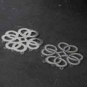 Intercalaires/Chandeliers estampe motif ethnique 5 anneaux 25 mm Argenté x2