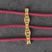 Intercalaire martelé 3 rangs 21x3,5 mm Placage Argent fin vieilli