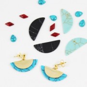 Cabochon triangle imitation Howlite teinté 8.5x8.5 mm Blue Veraman x5