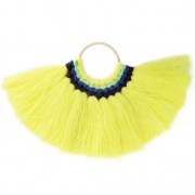 Pendentif éventail avec pompons en coton 80x55 mm Jaune/doré x1|raw }}