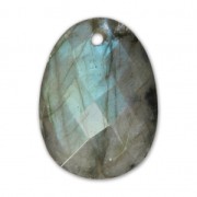 Pendentif facetté ovale 20x15 mm en pierre gemme Labradorite x1