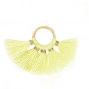 Petit pendentif éventail avec pompons imitation coton 20x29 mm Jaune/doré x1|raw }}