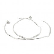 Créoles martelées aplaties forme irrégulière à décorer 58 mm Placage argent fin x2|raw }}