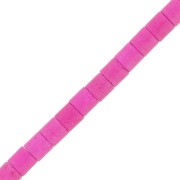 Perles tubes 4x4 mm imitation Howlite teintées - Fuchsia x38cm
