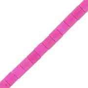 Perles tubes 4x4 mm imitation Howlite teintées - Fuchsia x38cm