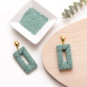 Clous d'oreilles demi-boule 10 mm black nickel x2