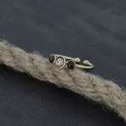 Bague réglable 3 sertis pour cabochons à fond plat 3 et 4 mm Doré à l'or fin x1