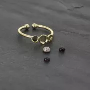 Bague réglable 3 sertis pour cabochons à fond plat 3 et 4 mm Doré à l'or fin x1