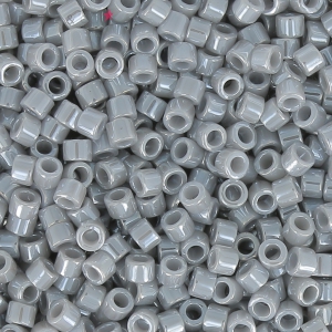 Miyuki Delica 11/0 DB1570 -  Opaque Ghost Grey Luster  paquet de 100g