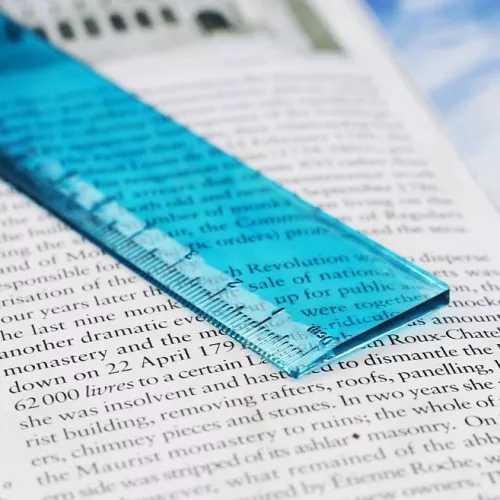 Moule silicone pour réaliser une règle graduée de 15cm en résine