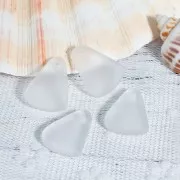 Breloque triangle en résine effet verre dépoli 15x20 mm - Transparent x1