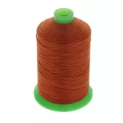 Fil en polyester Vega taille 30 Terracotta n°323 x450m