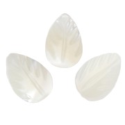 Perles en Nacre - Feuilles - 9.5x6. mm - pour la création de bijoux fantaisie x4