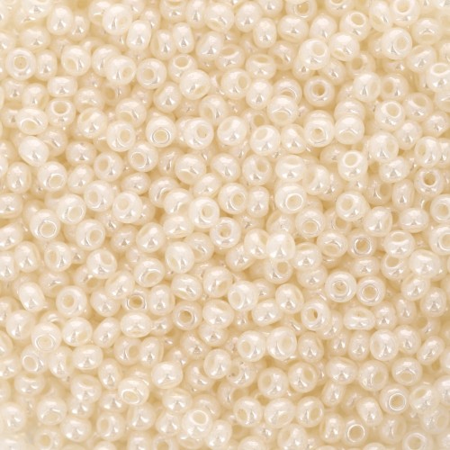 Perles rocailles Preciosa  11/0 2 mm - Crème nacré x250g