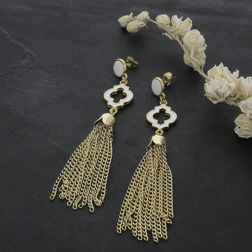 Boucles D'oreilles Longues Clous Art Déco Dorées Avec Pompon Oval En Laiton - Neuf, Style Rétro