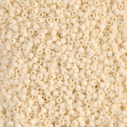 Miyuki Delica 11/0 DB0762 - Opaque Dark Cream Mat paquet de 100g