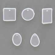 Set de 5 moules silicone pour réaliser des pendentifs géométriques en résine