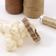 Fil à broder métallisé tressé 16 Au ver à soie pour broderie Ocre d'Or (002) x10m