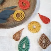 Pendentif 3 anneaux en bois tressé 42 mm - Naturel x1