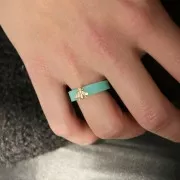 Élément en forme d'abeille à coller 7x8 mm - Doré à l'or fin x1