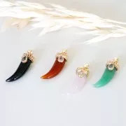 Pendentif dent de requin pierre gemme 26x10mm Quartz Rose - Plaqué Or 3 microns x1