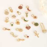 Mini breloque ronde avec oxyde de Zirconium 3 mm Crystal - Plaqué Or 3 microns x1