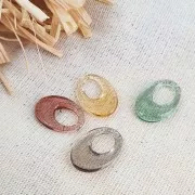 Pendentif ovale ajouré en acrylique 20x14 mm - Marron transparent x1