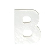 Perle lettre alphabet en nacre 10x8 mm - B - Naturel x1|raw }}