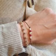 Perle plate ronde - lettre alphabet - 6 mm - Q - Plaqué Or 3 microns x1