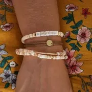 Perles rondelles Heishi nacre teintée 5 mm - Beige rosé x62cm