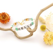 Perle colorée 2 trous en zamac forme chevron 6.5x8 mm - Jaune x1